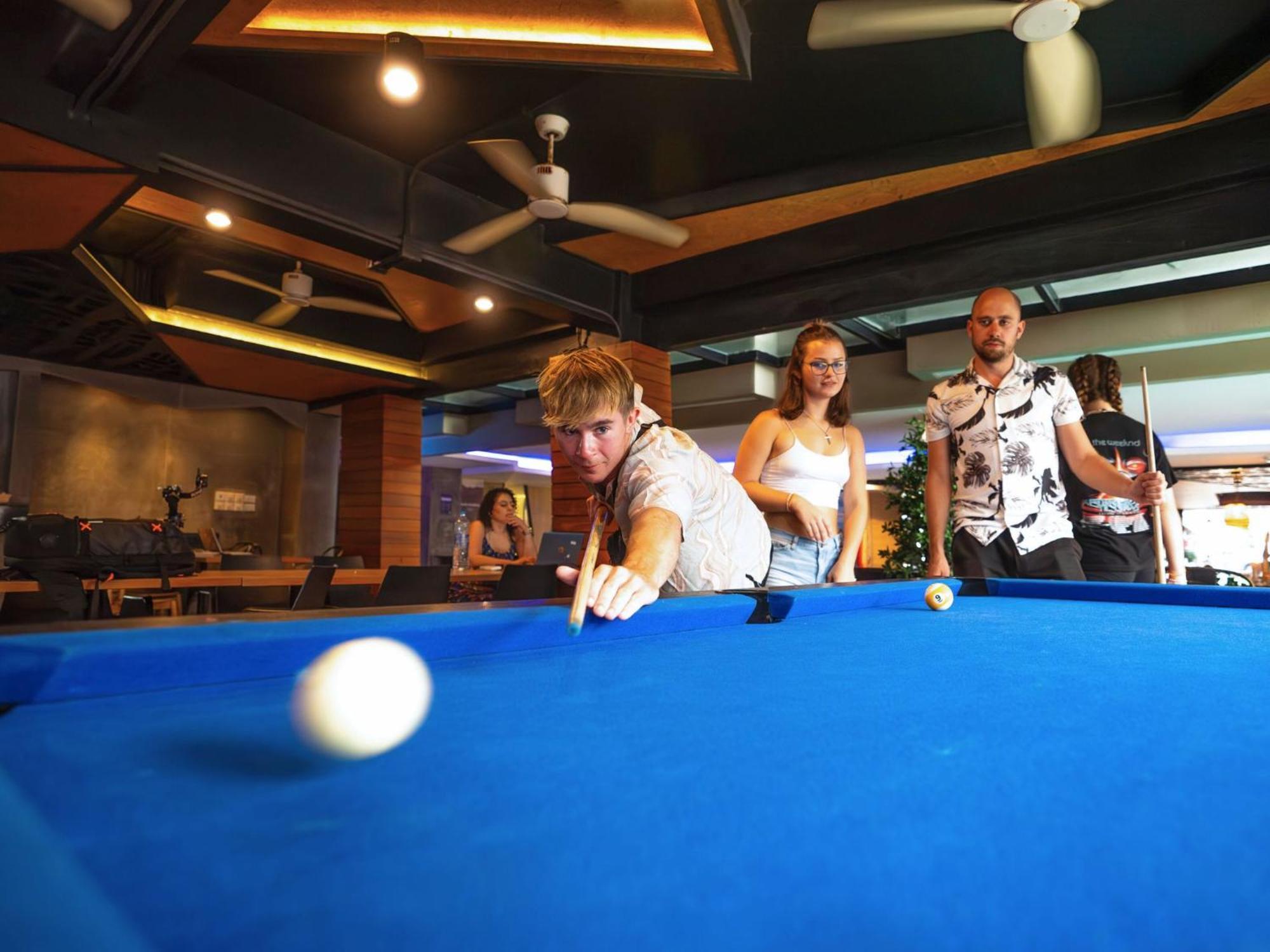 Albergue Mad Monkey Phuket Patong Exterior foto