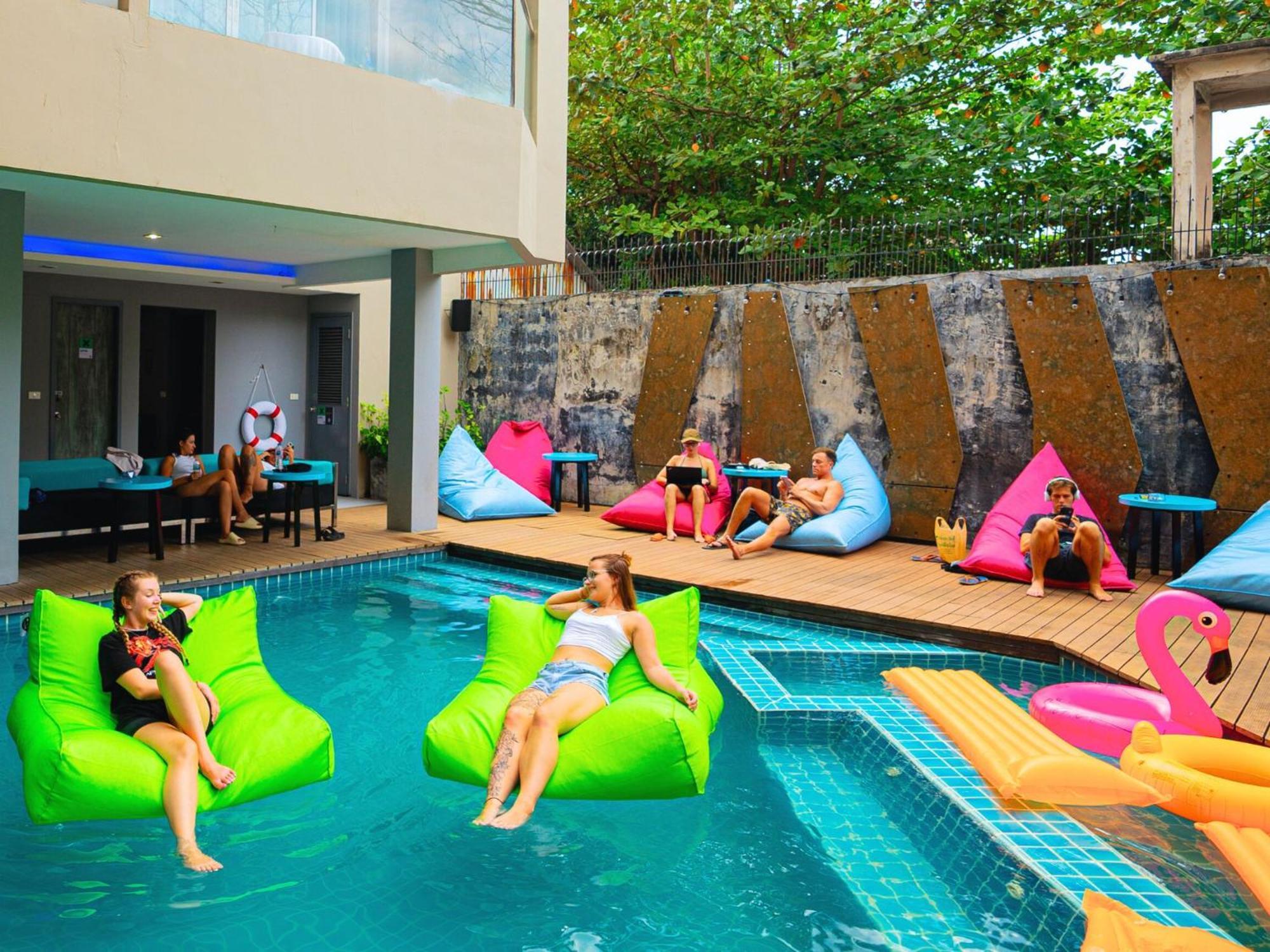 Albergue Mad Monkey Phuket Patong Exterior foto