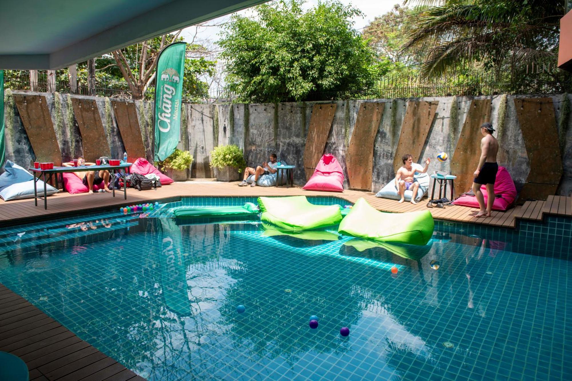 Albergue Mad Monkey Phuket Patong Exterior foto